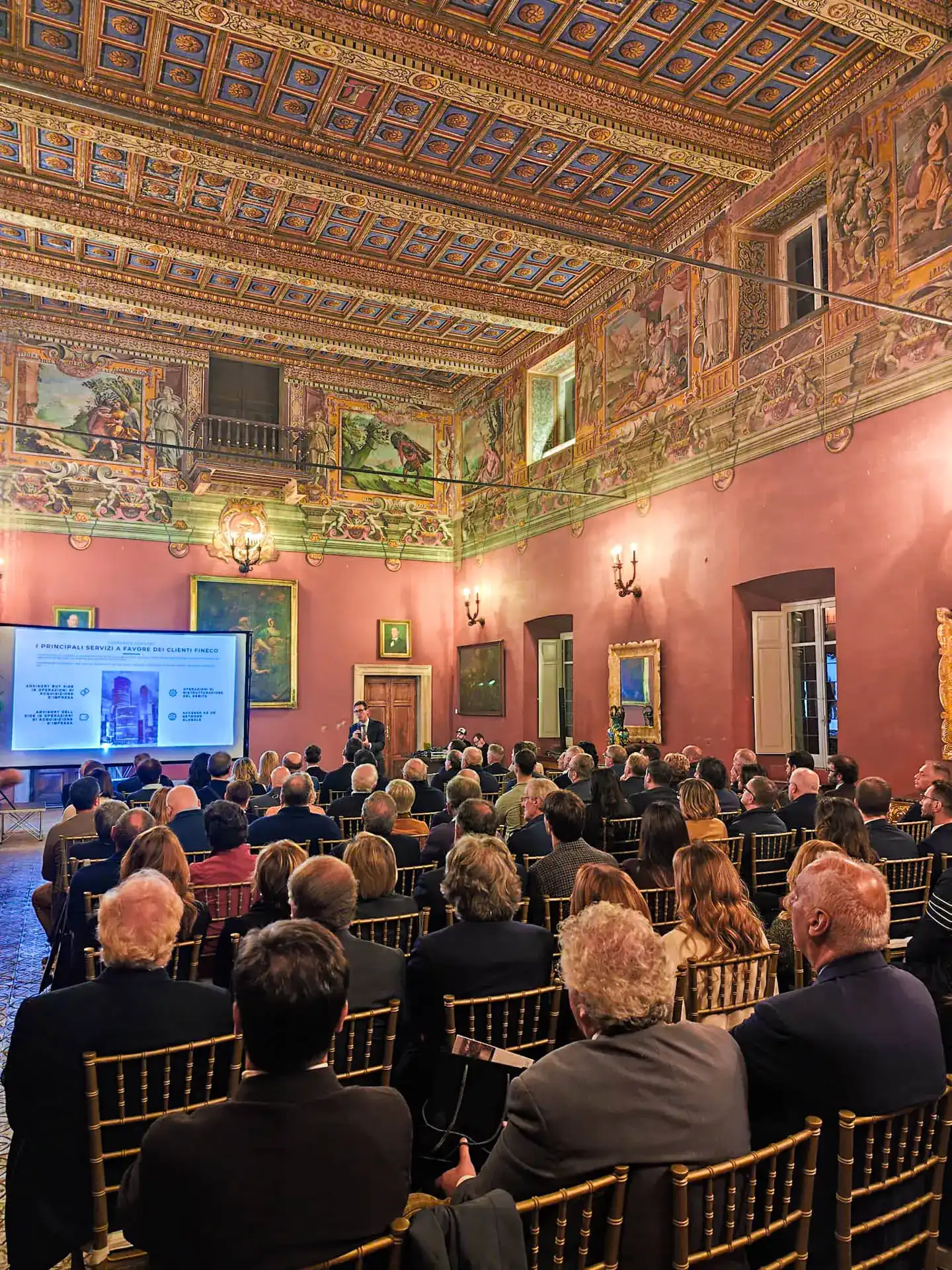 Convegno in palazzo storico